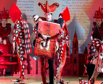 Денис Котельников, актер певец, роль Джокер, мюзикл "Чудеса и куралесы", Театр мюзикла
